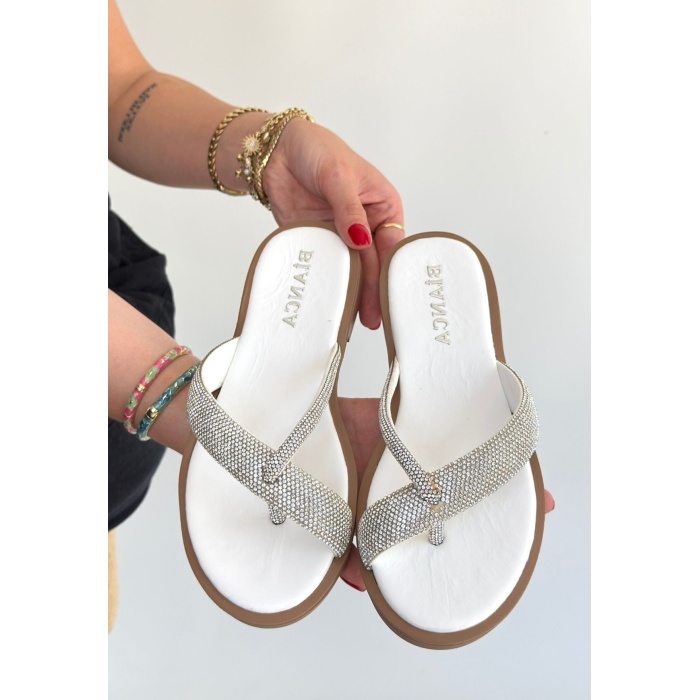 Eday Gümüş Boncuk İşlemeli Terlik - Lisinya