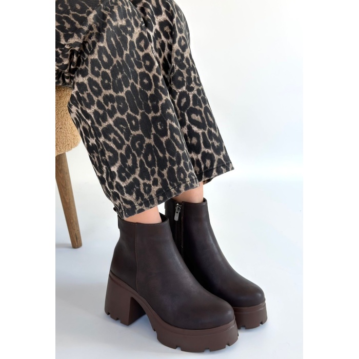 Belay Acı Kahve Nubuk Topuklu Bot - Lisinya