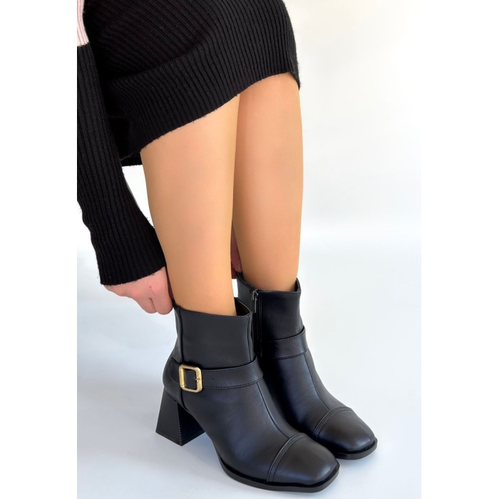 Mejjo Siyah Cilt Topuklu Bot - Lisinya