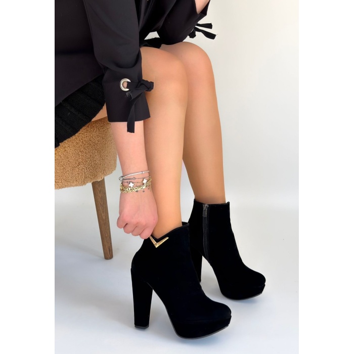 Denta Siyah Süet Topuklu Bot - Lisinya