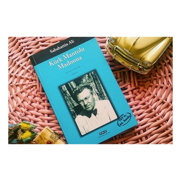 YAPI KREDİ YAYINLARI KÜRK MANTOLU MADONNA SABAHATTİN ALİ
