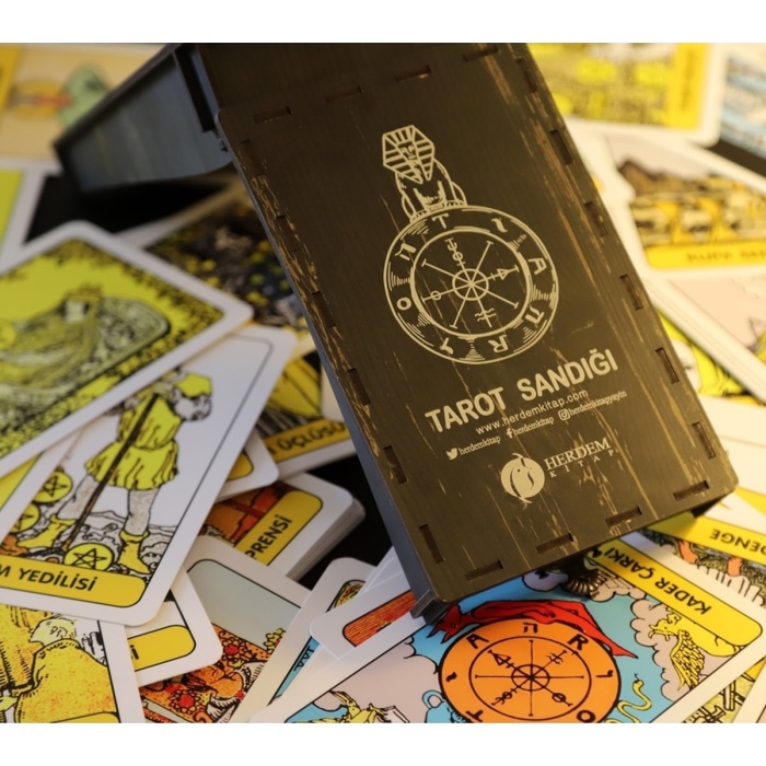 Tarot Sandığı