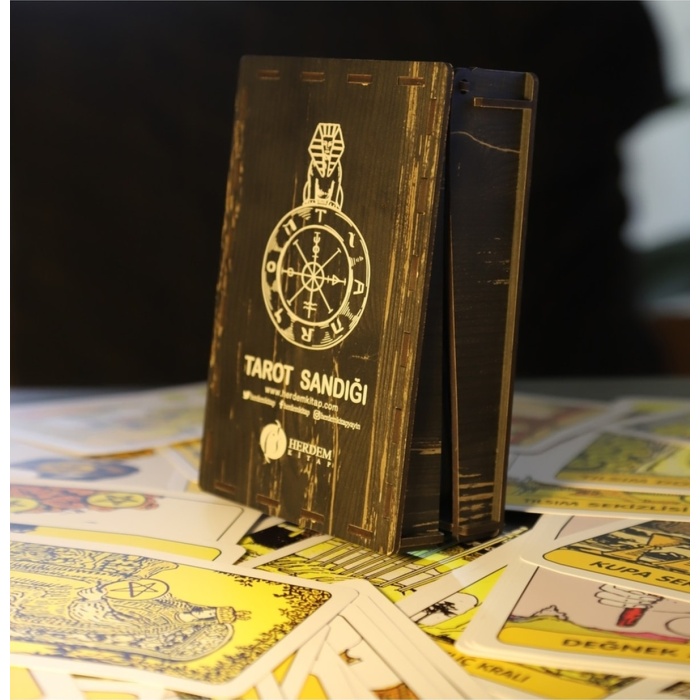 Tarot Sandığı