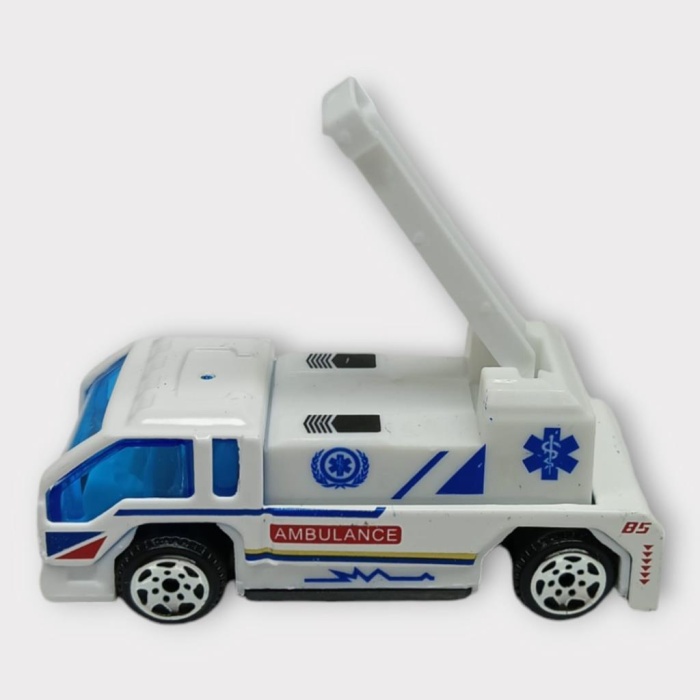 Küçük Metal Sağlık Hizmetleri Araçları 7 Cm - Merdivenli (Lisinya)