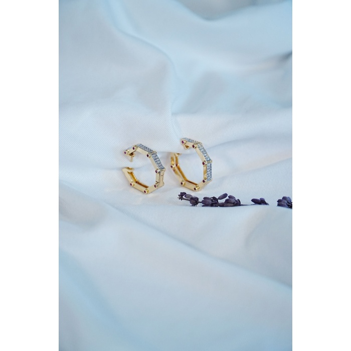 Çelik Küpe Kimler Geldi Kimler Geçti Kararmaz