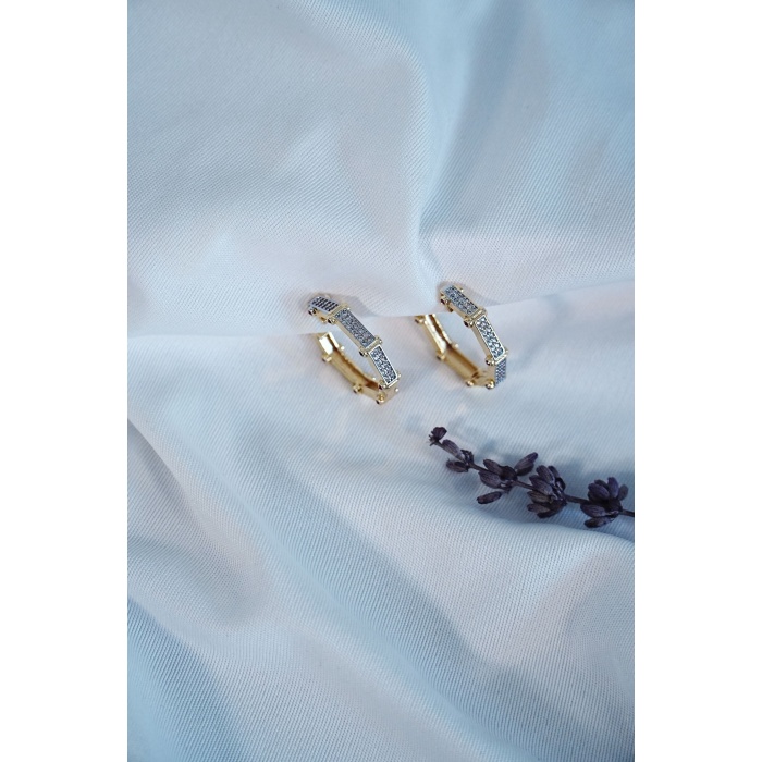 Çelik Küpe Kimler Geldi Kimler Geçti Kararmaz