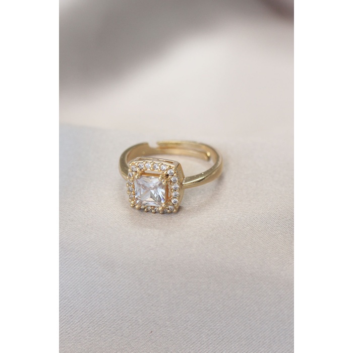 Gold Baget ve Zirkon Taşlı Kare Yüzük - Lisinya
