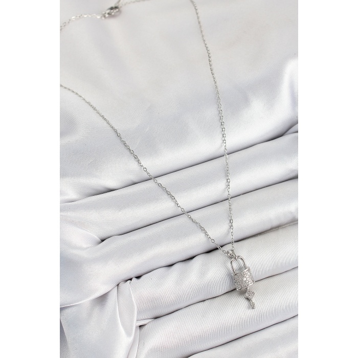 316L Çelik Zirkon Taşlı Kilit Ve Sallantılı Anahtar Model Gümüş Renk Kadın Kolye - Lisinya