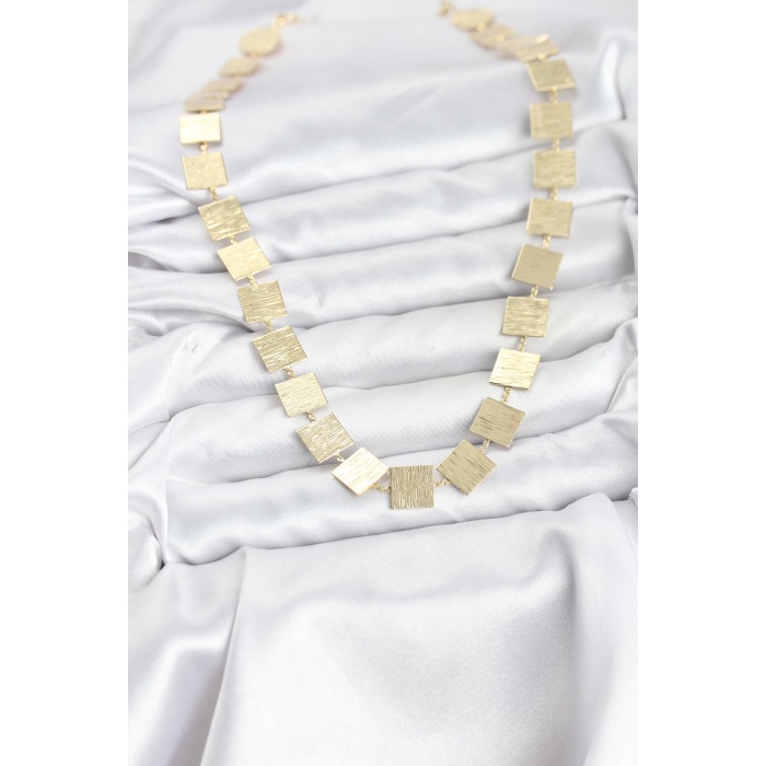 Kare Plaka Model Gold Renk Kadın Kolye - Lisinya