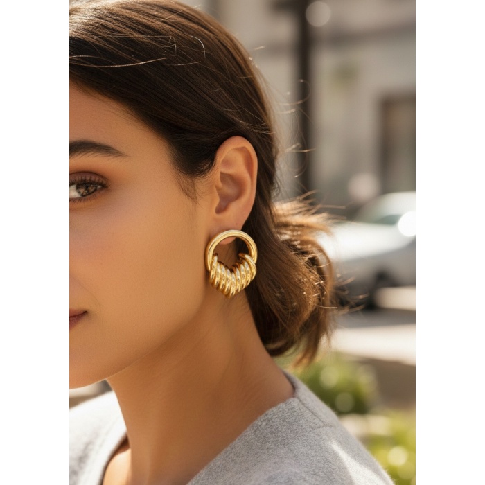 Pirinç Gold Renk Halka Sarmal Model Vintage Kadın Küpe - Lisinya