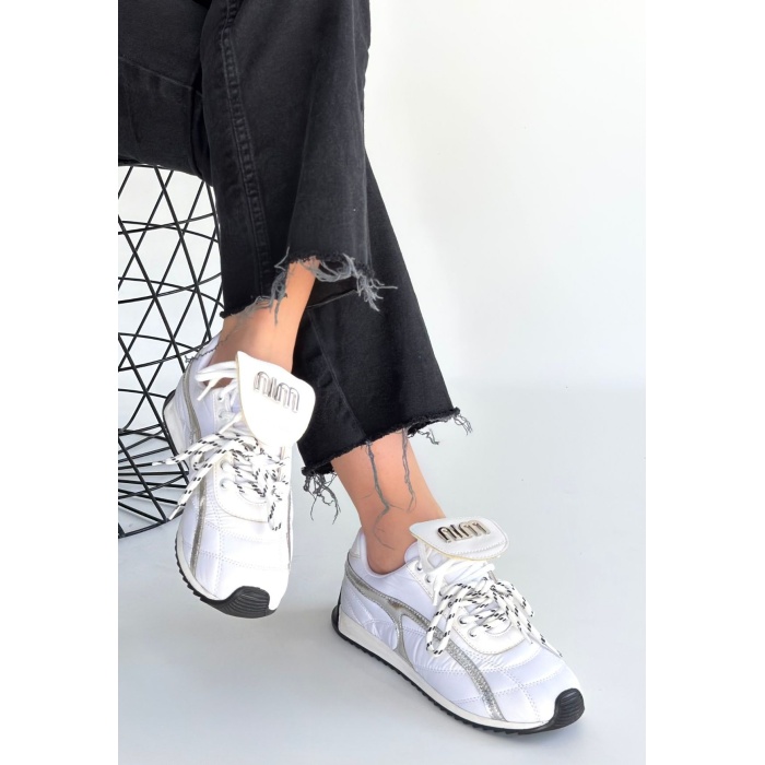 Dissa Beyaz Cilt Bağcıklı Paraşüt Detaylı Spor Ayakkabı - Lisinya