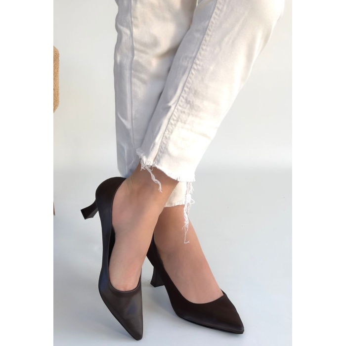 Mırta Acı Kahve Cilt Topuklu Ayakkabı - Lisinya