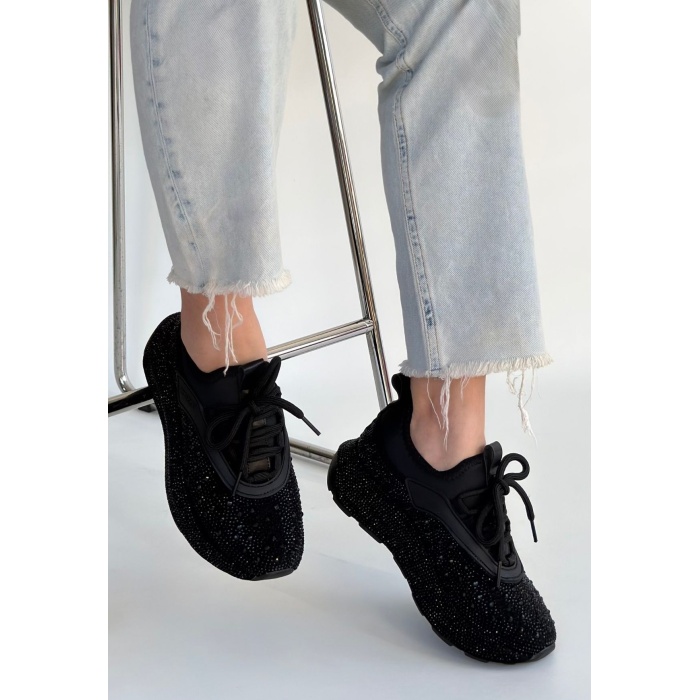 Rimay Siyah Cilt Boncuk İşlemeli Spor Ayakkabı - Lisinya