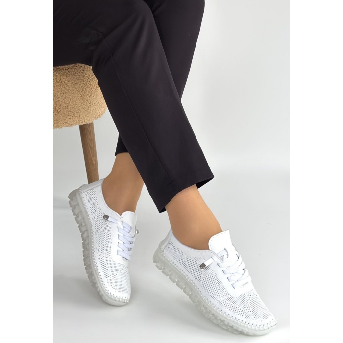 Merja Beyaz Deri Bağcıklı Spor Ayakkabı - Lisinya