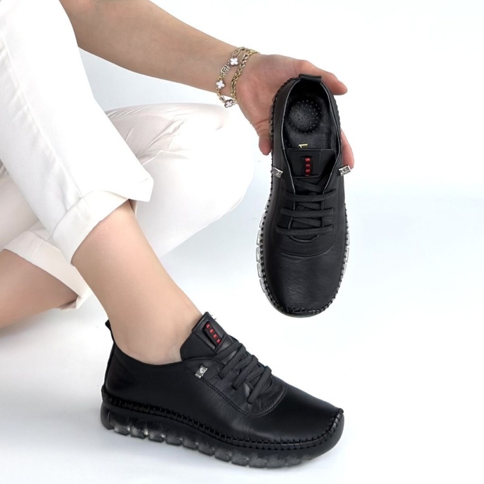 Kitta Siyah Deri Bağcıklı Spor Ayakkabı - Lisinya