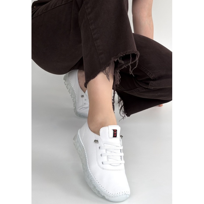 Kitta Beyaz Deri Bağcıklı Spor Ayakkabı - Lisinya