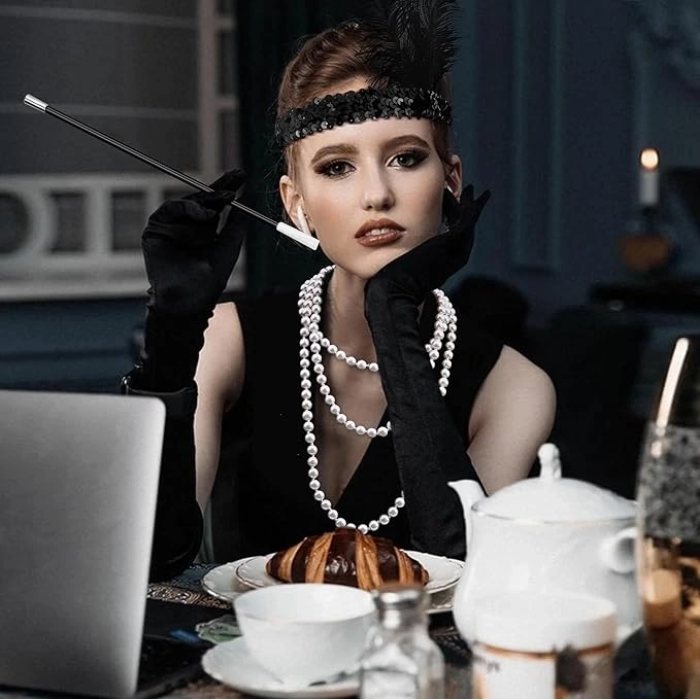 1920’ler Çarliston Aksesuar Seti – İnci Kolye, Eldiven,  Tutucu, Siyah Saç Bandı - Lisinya