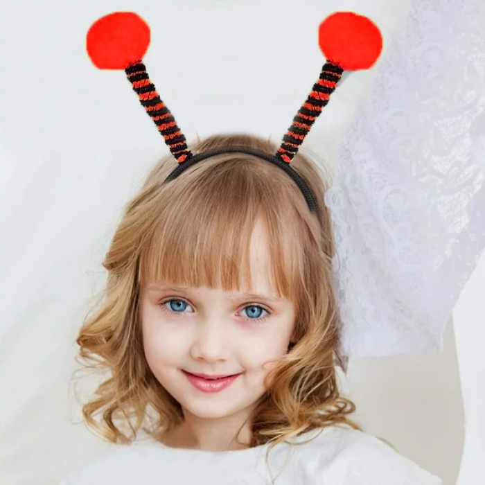 Gösteriler İçin Kırmızı Ponponlu Mega Uğur Böceği Taç 25x11 cm (5343)