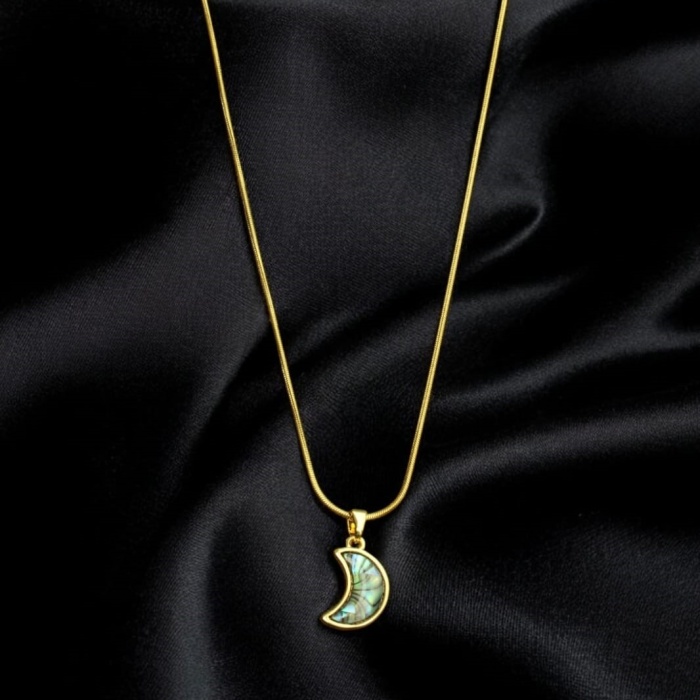 Yeşim Taşlı Ay Çelik Kolye - Gold Renk