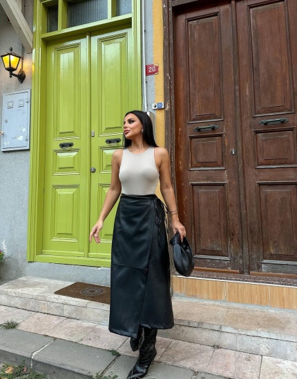 BAĞLAMALI DERİ ETEK SİYAH