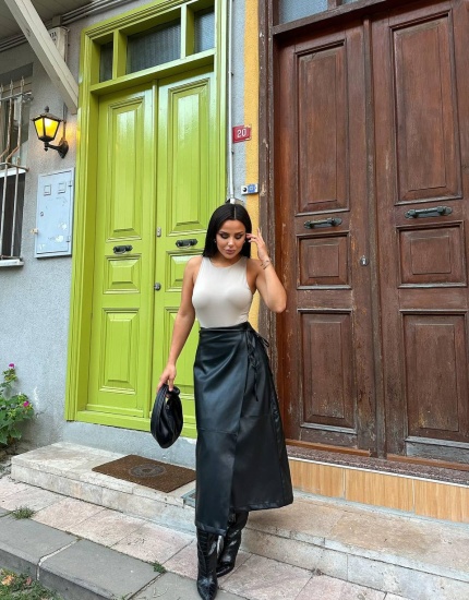 BAĞLAMALI DERİ ETEK SİYAH
