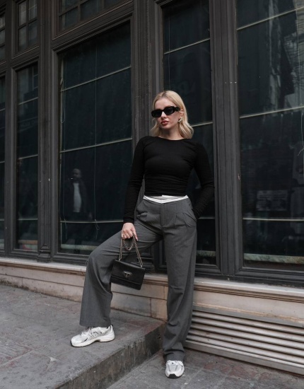 ZARA SIRT DEKOLTELİ BLUZ SİYAH