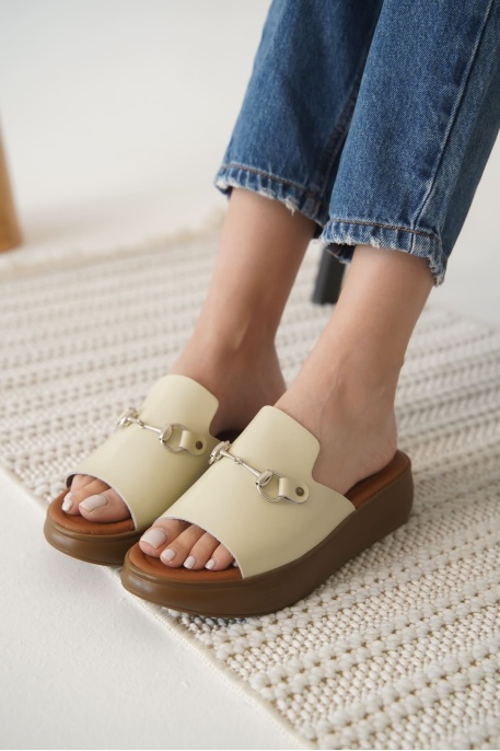 Bej Hakiki Deri Terlik TR31MY62C