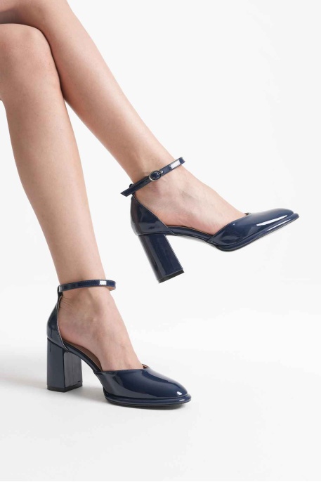 Lacivert Rugan Kadın Topuklu Ayakkabı TR18MS04C