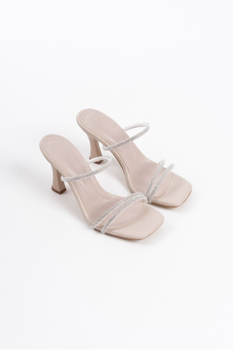 Bej Taşlı İnce Bantlı Kadın Topuklu Terlik TR20MY01C