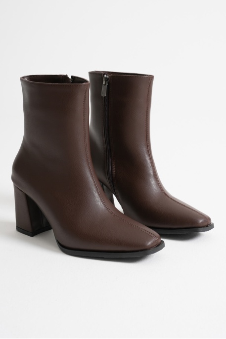 Kadın Acı Kahve Topuklu Bot TR08MK02C