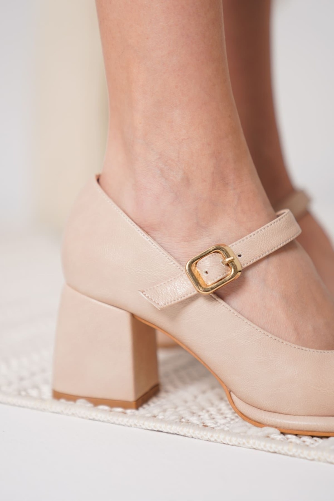 Nude Cilt Kadın Topuklu Ayakkabı TR18MS08D