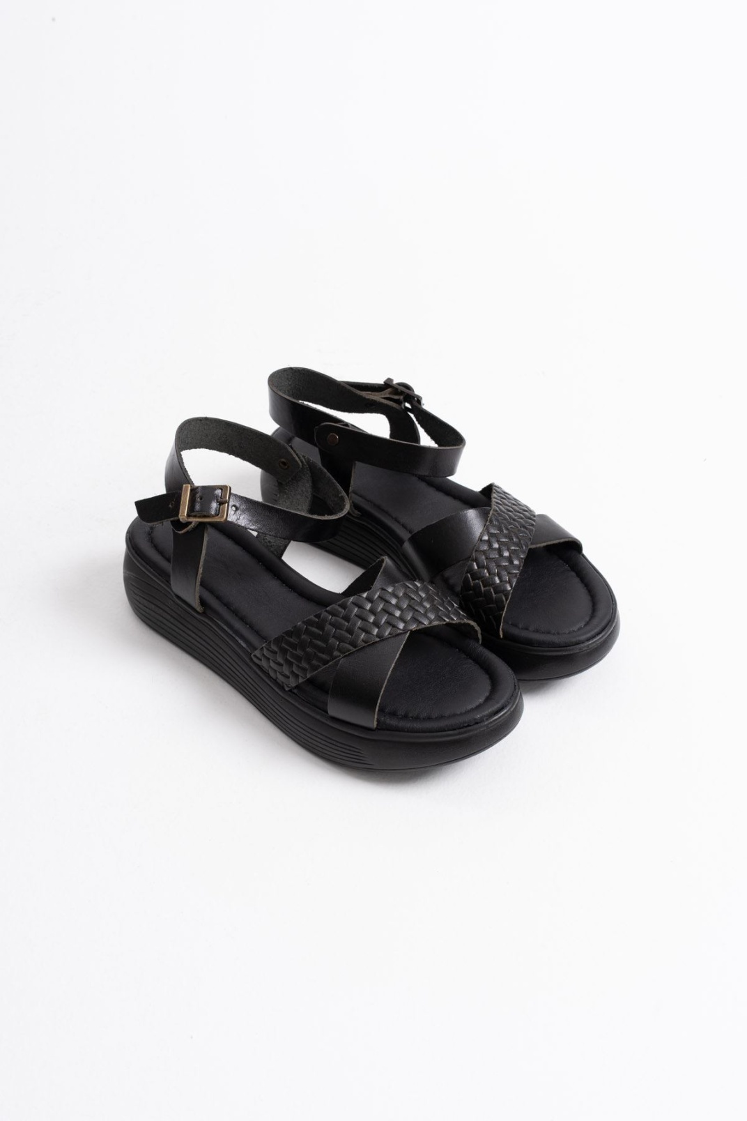 Siyah Hakiki Deri Sandalet TR31MY58A