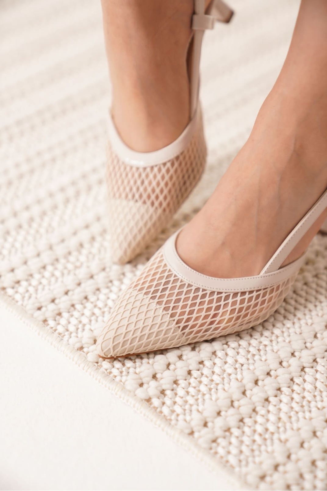 Kadın Bej Topuklu Ayakkabı TR08MS43B