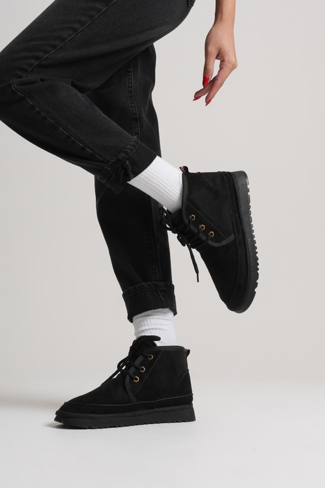 Kadın Kışlık Siyah İçi Kürklü Bot TR04MK01A