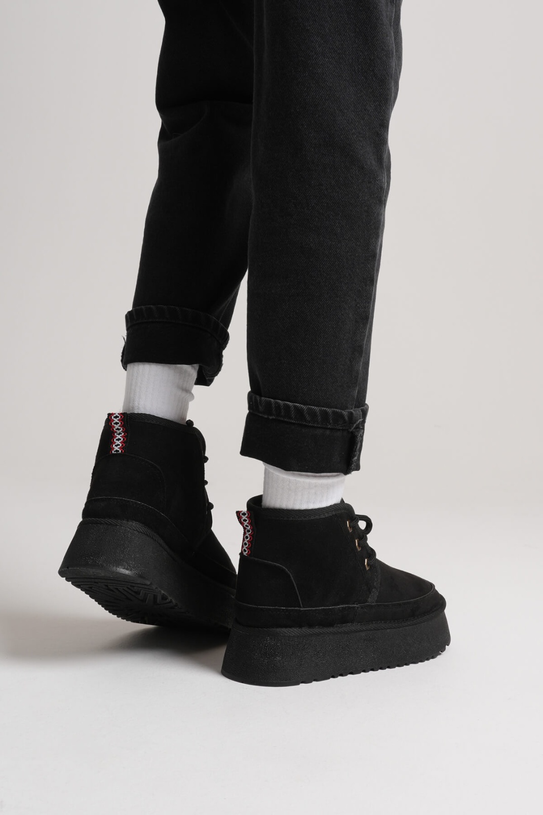 Kadın Siyah Kışlık İçi Kürklü Kalın Taban Bot TR04MK02A
