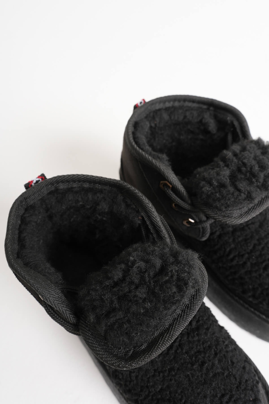 Siyah Kürklü Kadın Kışlık Kalın Tabanlı Bot TR04MK03A