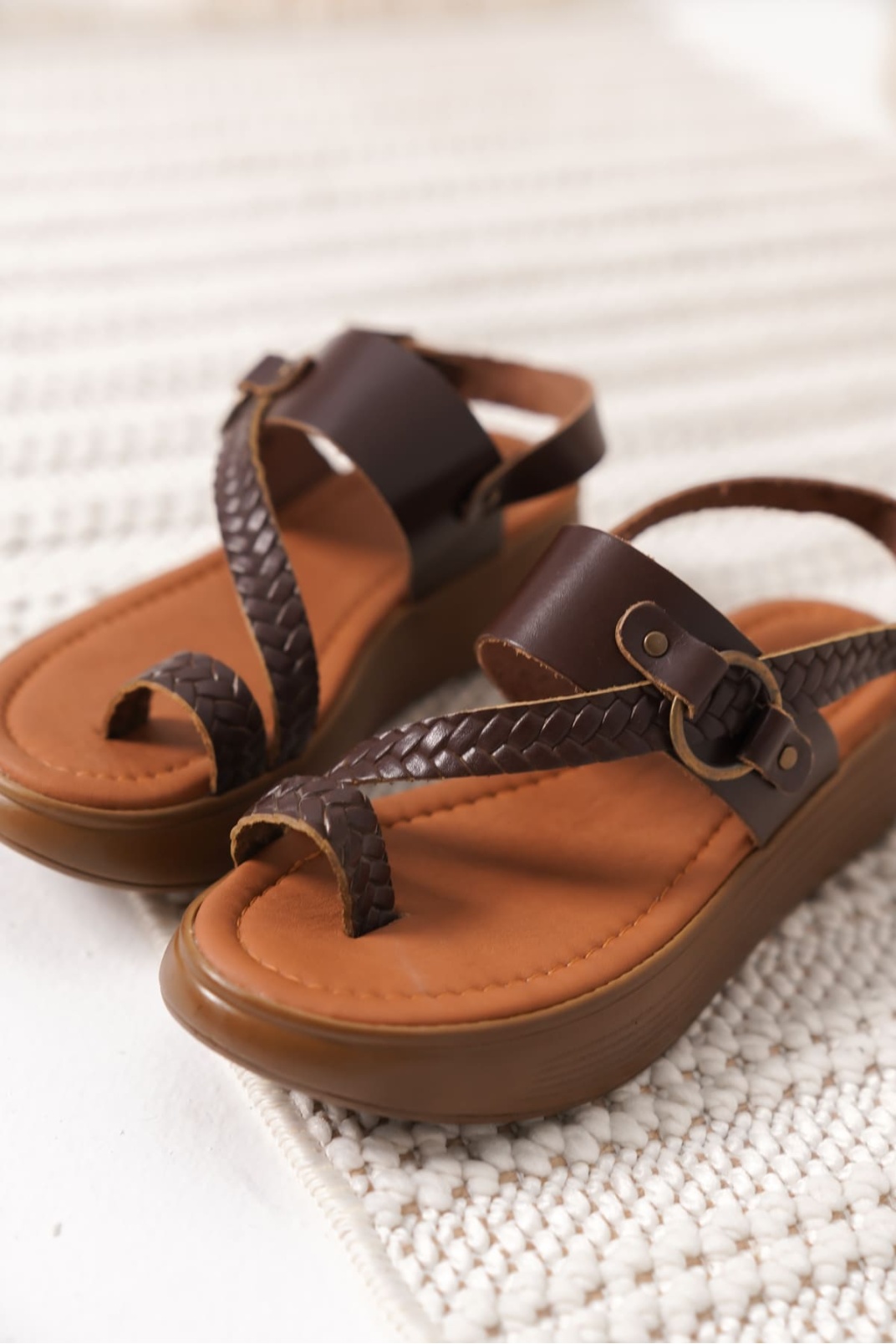 Acı Kahve Hakiki Deri Sandalet TR31MY64D