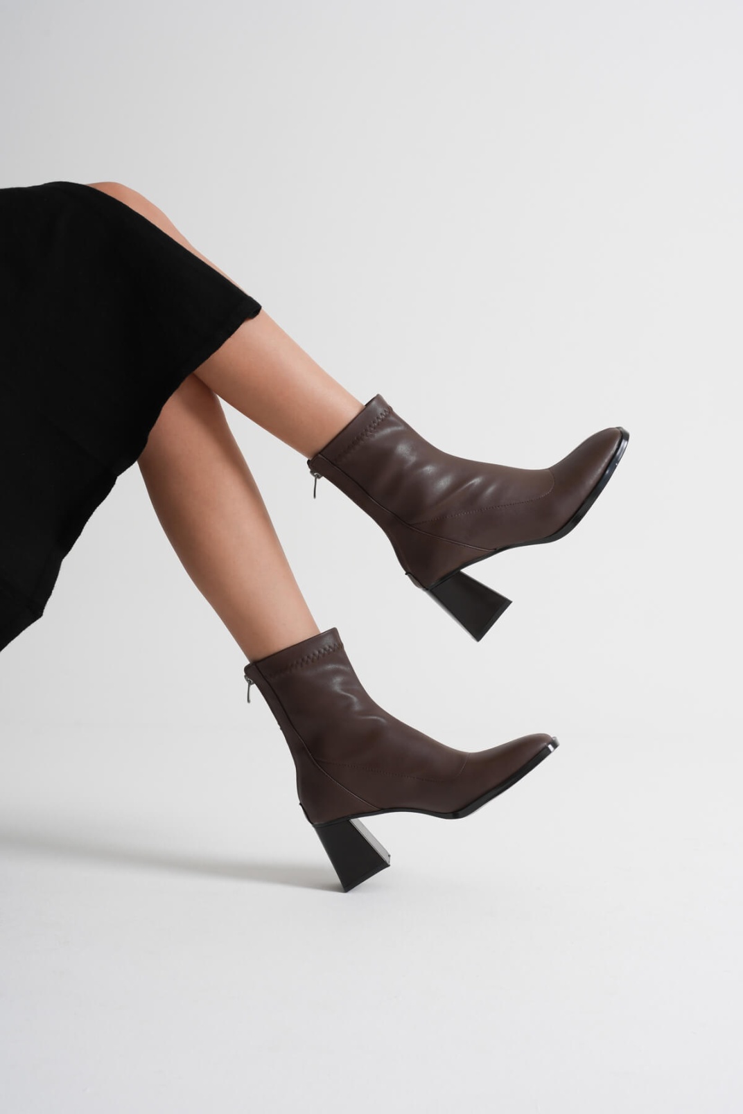 Acı Kahve Kalın Topuklu Streç Bot TR08MK01C