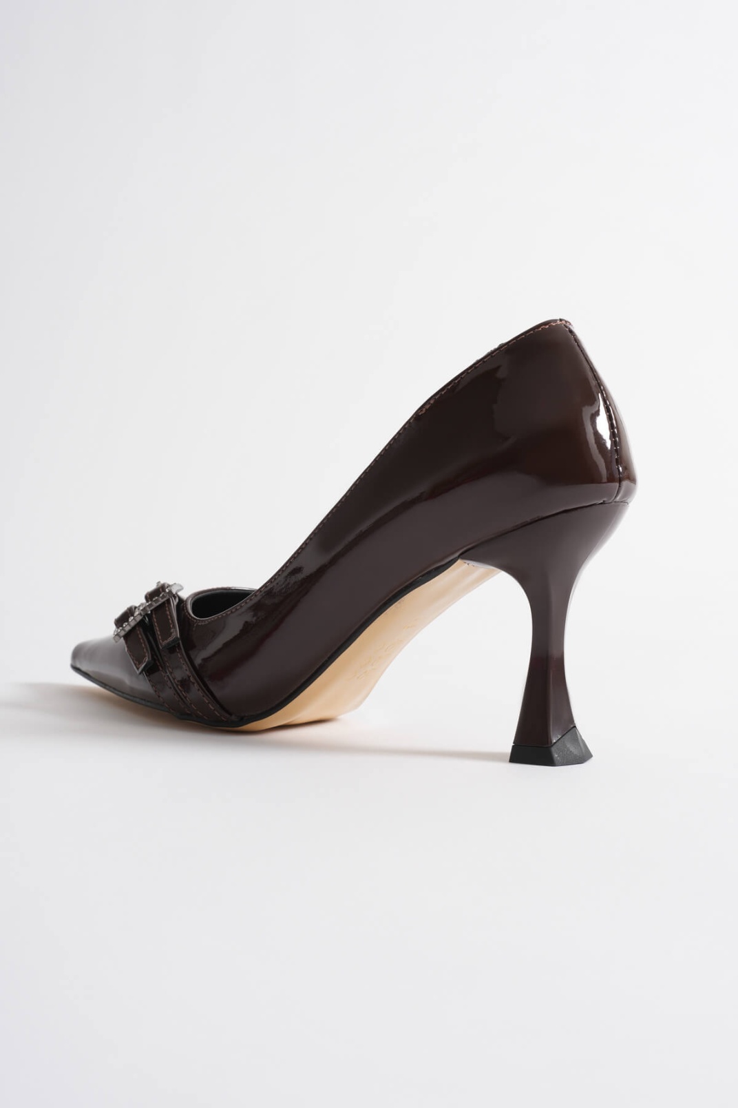 Kadın Acı Kahve Rugan Ayakkabı TR08MS25P