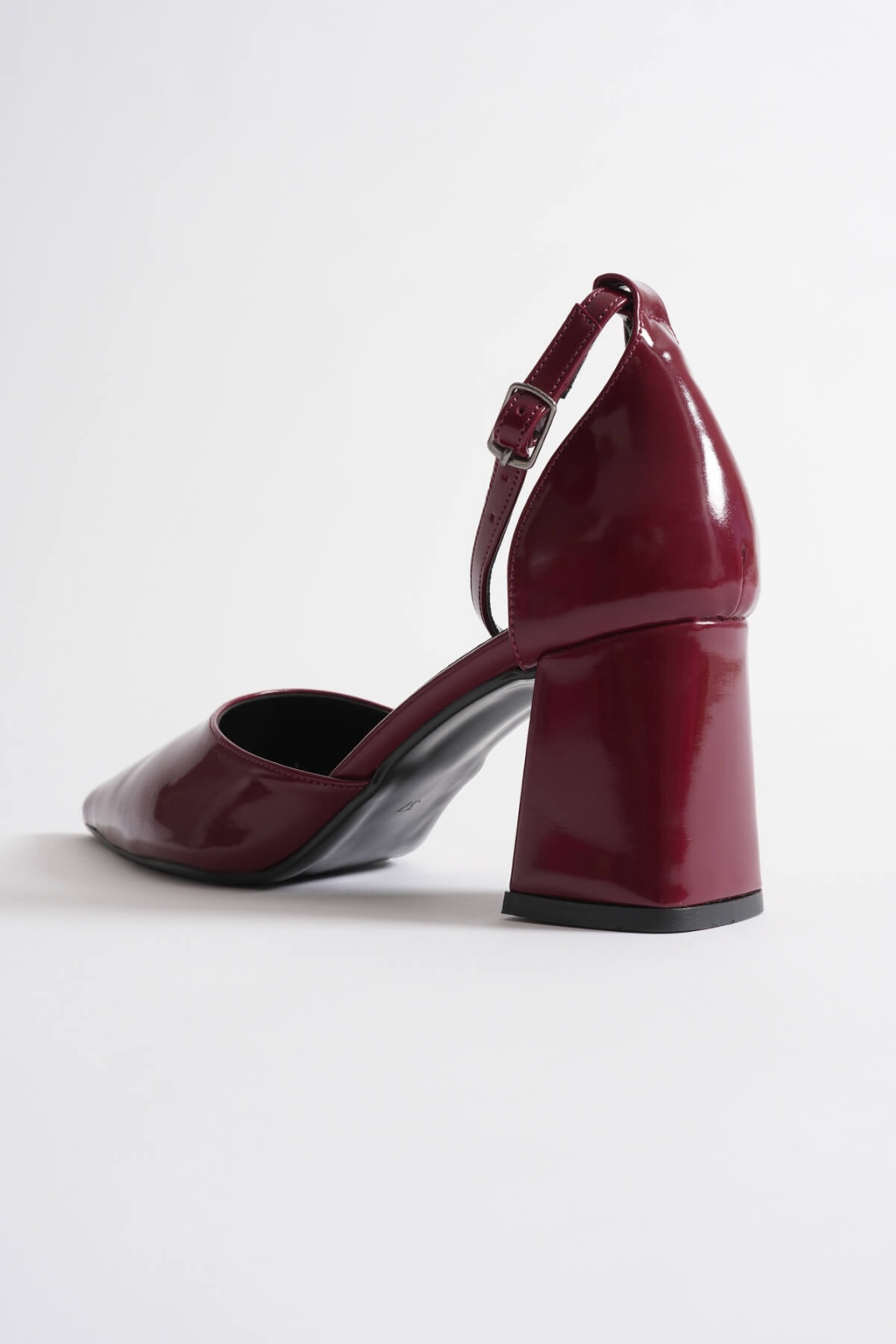 Bordo Rugan Kadın Topuklu Ayakkabı TR08MS11H