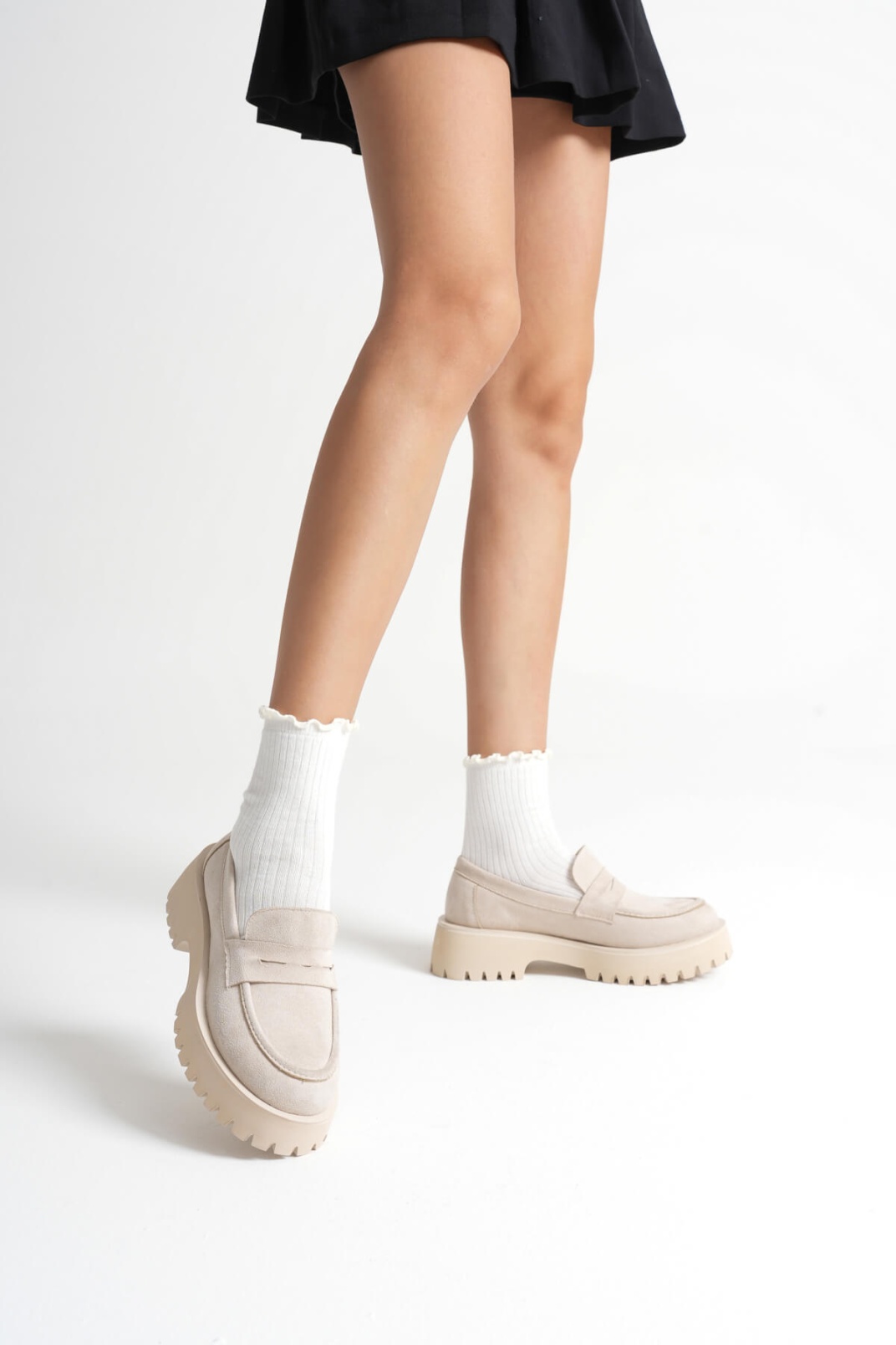 Kadın Günlük Bej Süet Loafer Ayakkabı TR10MS02D