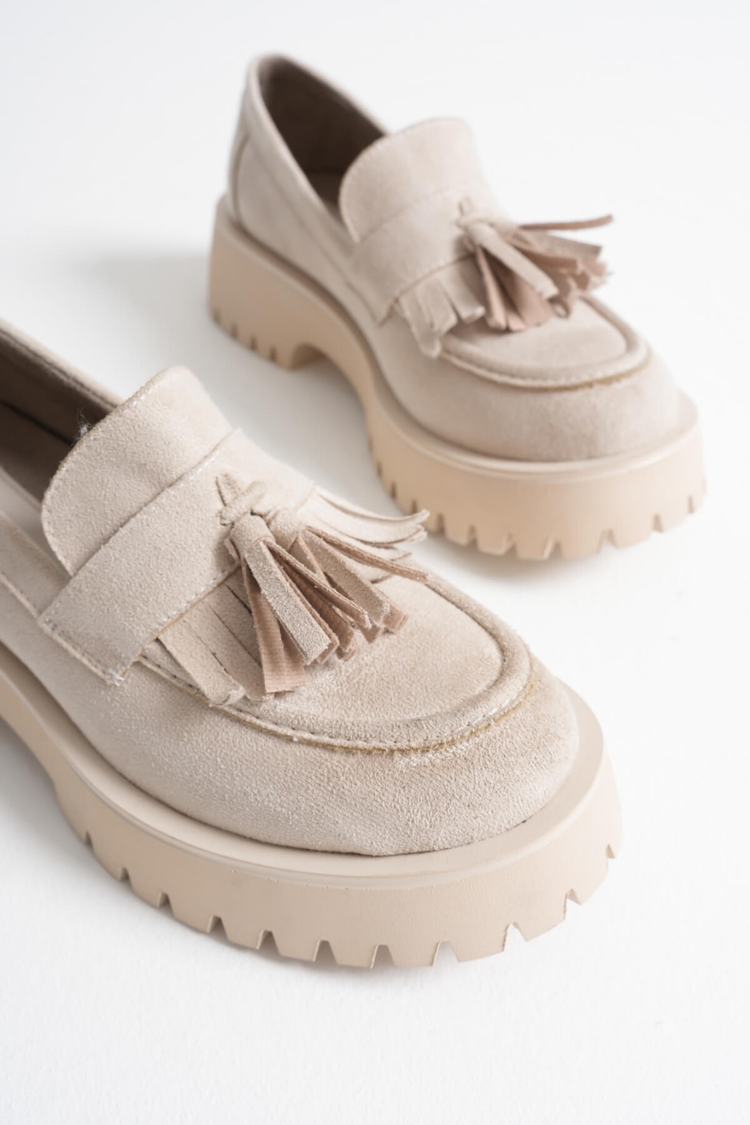 Kadın Günlük Bej Süet Loafer Ayakkabı TR10MS03D