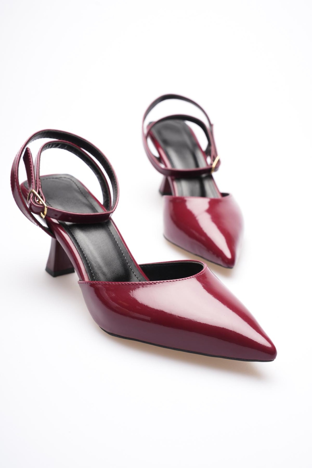 Kadın Bordo Rugan Topuklu Ayakkabı TR03MS02D