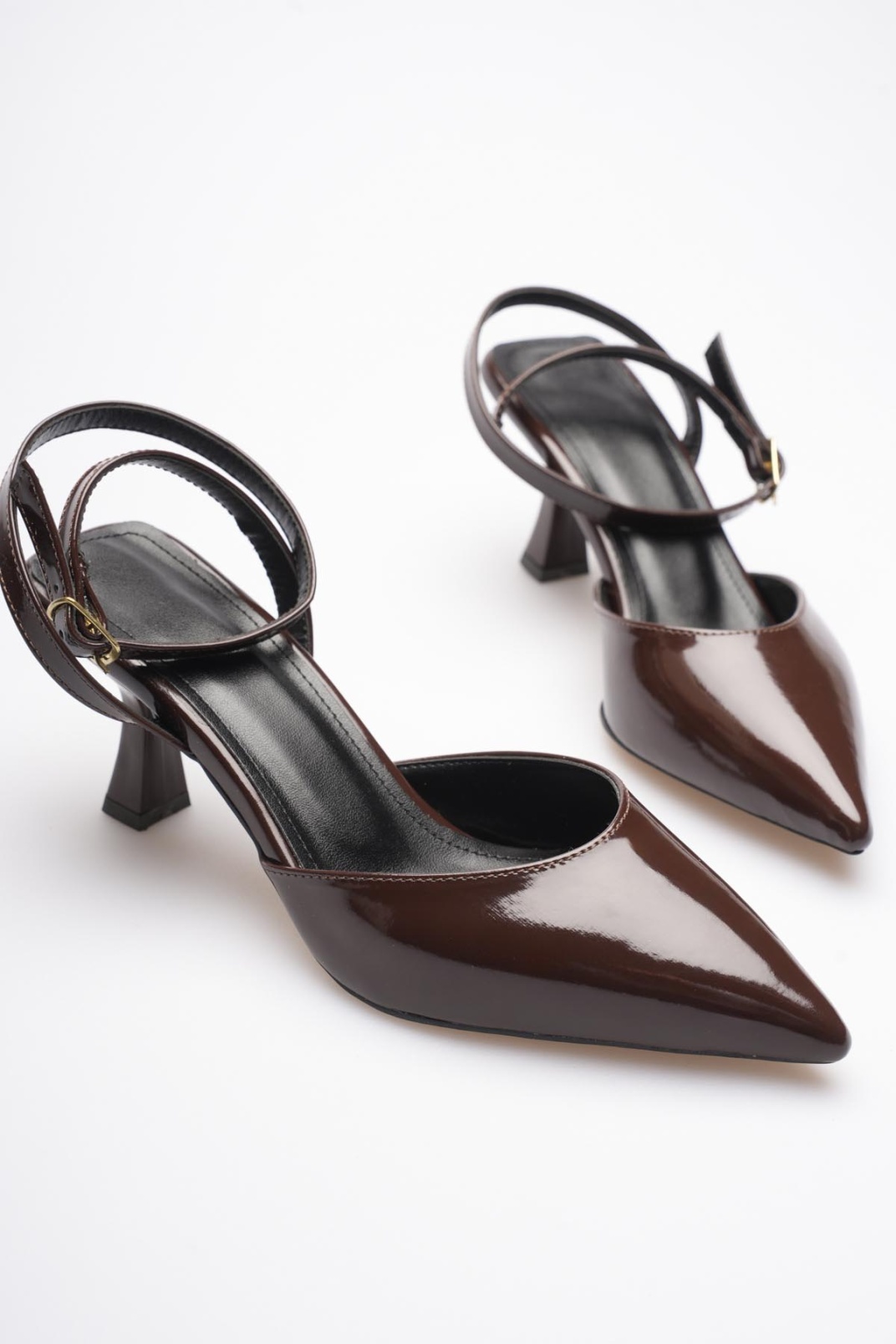 Acı Kahve Rugan Topuklu Ayakkabı TR03MS02E