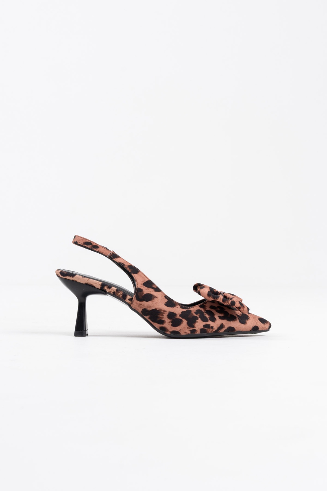 Leopar Fiyonklu Kitten Topuklu Slingback Kadın Ayakkabı TR08MS24D