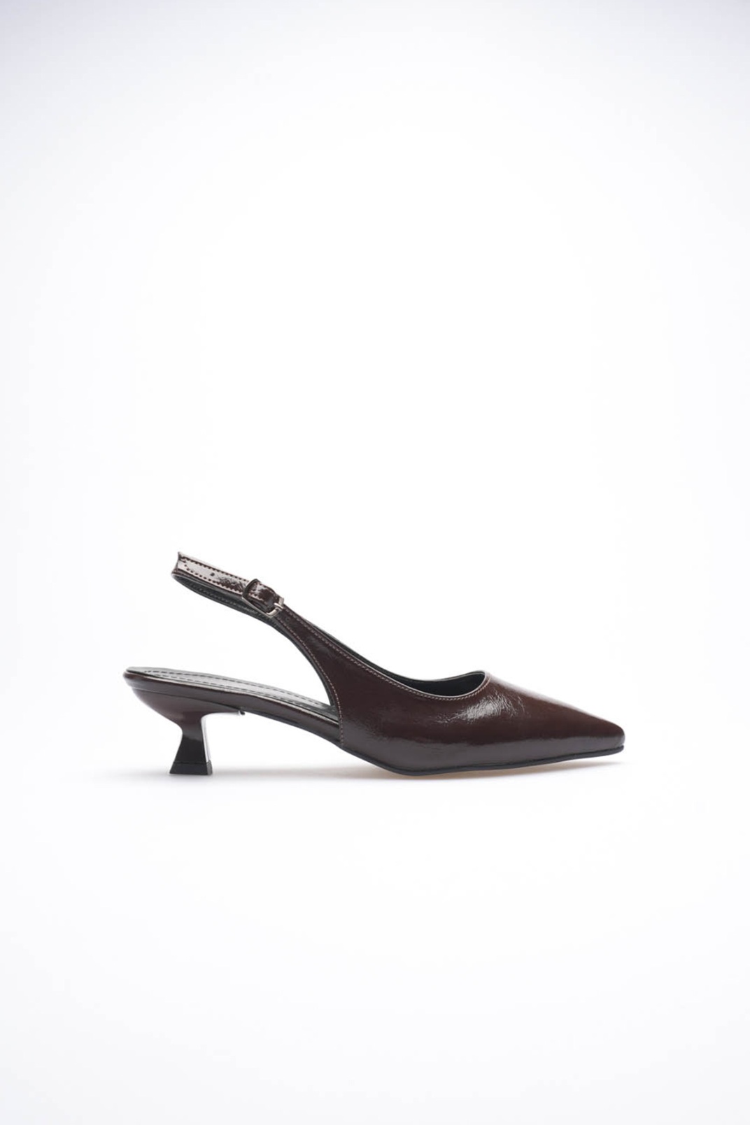 Kadın Acı Kahve Kırışık Rugan Sivri Burun Slingback Kısa Topuklu Ayakkabı TR20MS04D