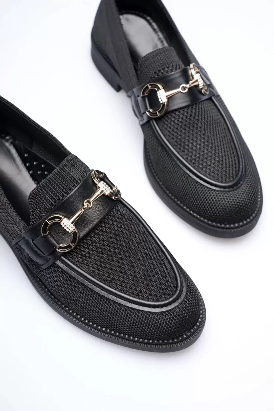 Siyah Kadın Loafer Metal Tokalı Rahat Günlük Ayakkabı TR30MS02A