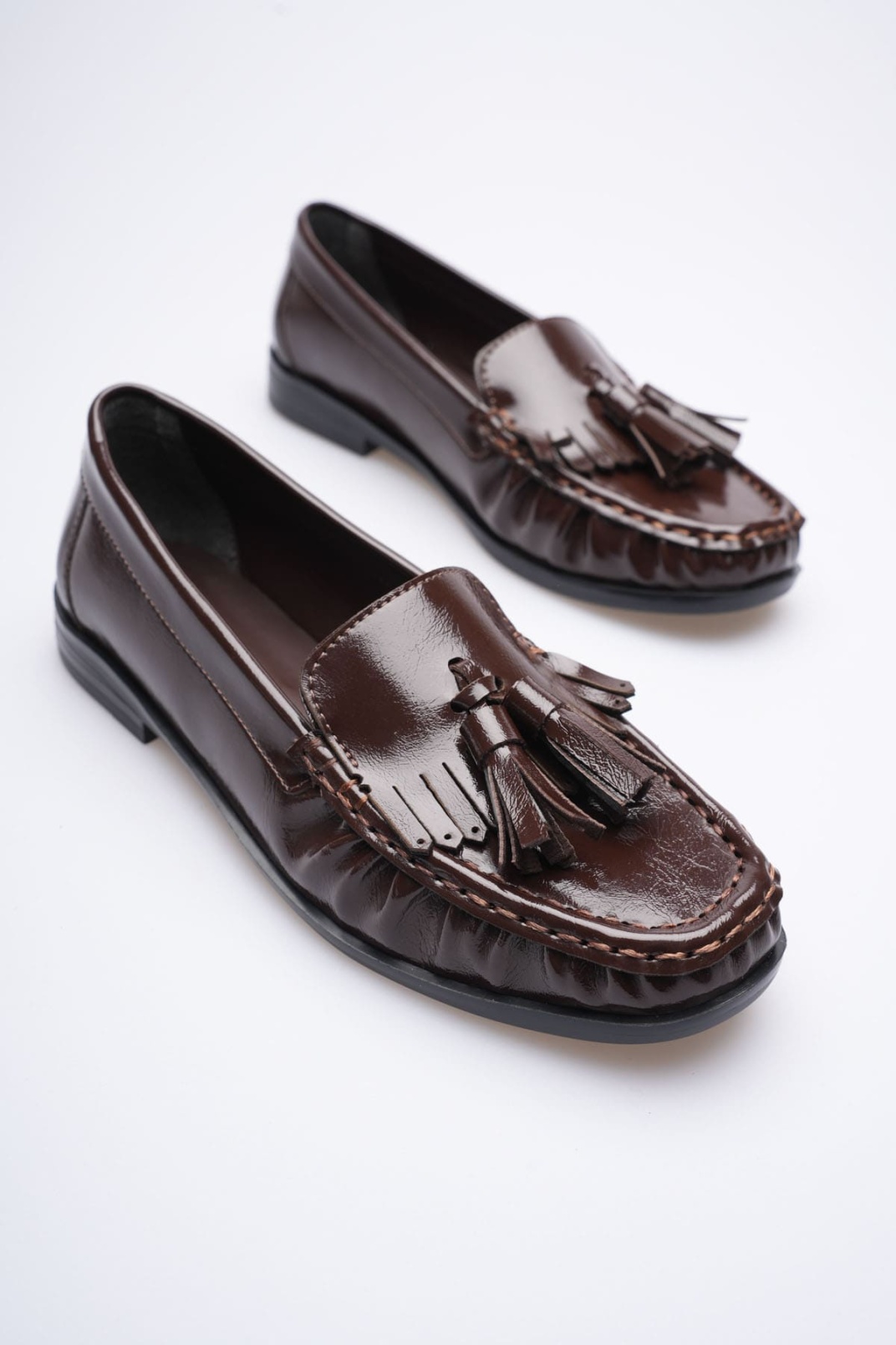 Acı Kahve Rugan Püsküllü Kadın Loafer Ayakkabı TR88MS01B