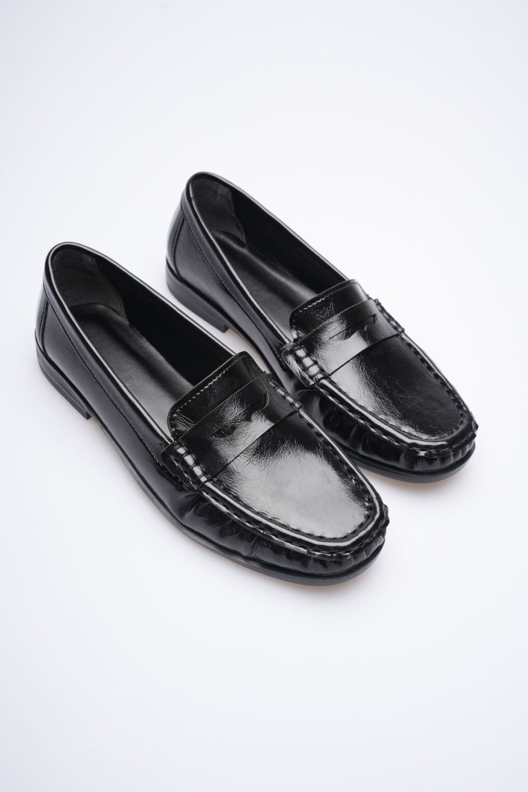 Siyah Parlak Deri Görünümlü Penny Loafer TR88MS02A