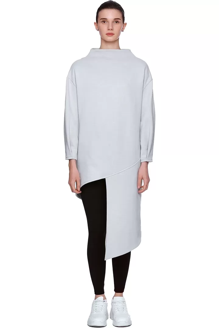 Yüksek Yaka Asimetrik Diyagonal Sweatshirt